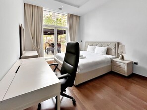 2 slaapkamers, een strijkplank/strijkijzer, gratis wifi, beddengoed
