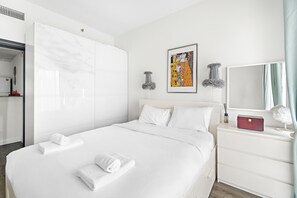 1 soverom, strykejern/-brett, wi-fi (inkludert) og sengetøy