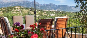 Holiday House in Inca With Swimming Pool