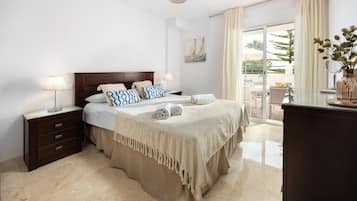 2 chambres, fer et planche Ă repasser, Wi-Fi gratuit, draps fournis