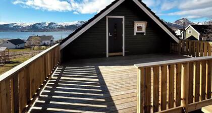 1 Bed Loft Sleeps 4 -Hot Tub, Sauna & Pets Ok