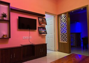 Comfort Room, Balcony, Mountain View | Free WiFi - AIKKARA COTTAGES (Peermade)