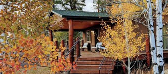 Cozy, country mountain getaway - Great for every season with hot tub!