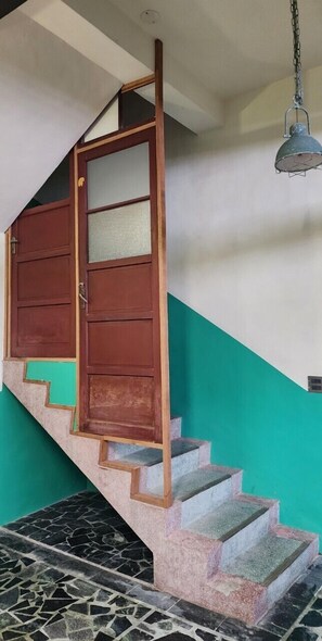 Basic Double or Twin Room | Living area - So Art Hostel (Sanyi)