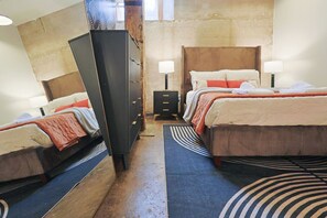 1 غرفة نوم ومكتب ومكواة/لوح كي وواي فاي