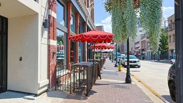 Restauration extérieure