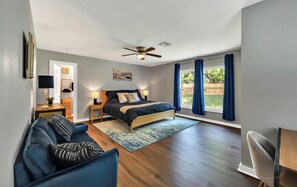 3 habitaciones, escritorio, tabla de planchar con plancha y wifi gratis 