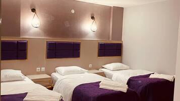 1 bedroom, iron/ironing board, free WiFi