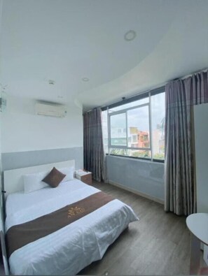 Standard Room | Iron/ironing board, free WiFi