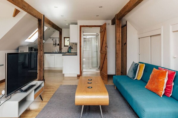 1 bedroom - Redwood Retreat - From 110 Per Night (Maidenhead)