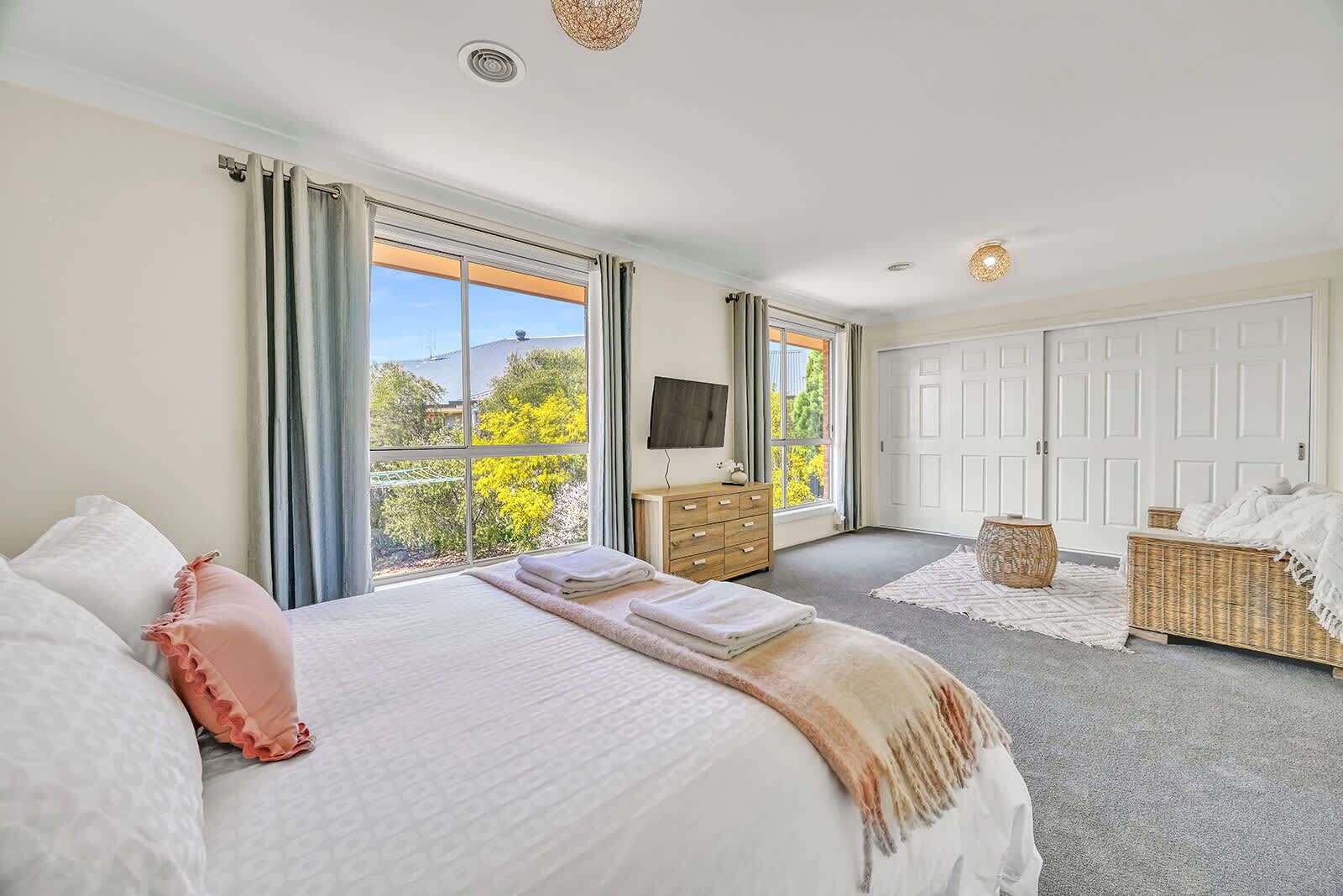 3 bedrooms, iron/ironing board, travel crib, WiFi