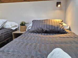 3 bedrooms, iron/ironing board, free WiFi, bed sheets - C26A01 Apto Moderno en Tagle (Tagle)