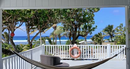 Aircon, 5 bedroom home on ocean front in Rarotonga! With kids playground, 12pax