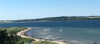 Reinhardt 5 Comfortable Holiday Residence