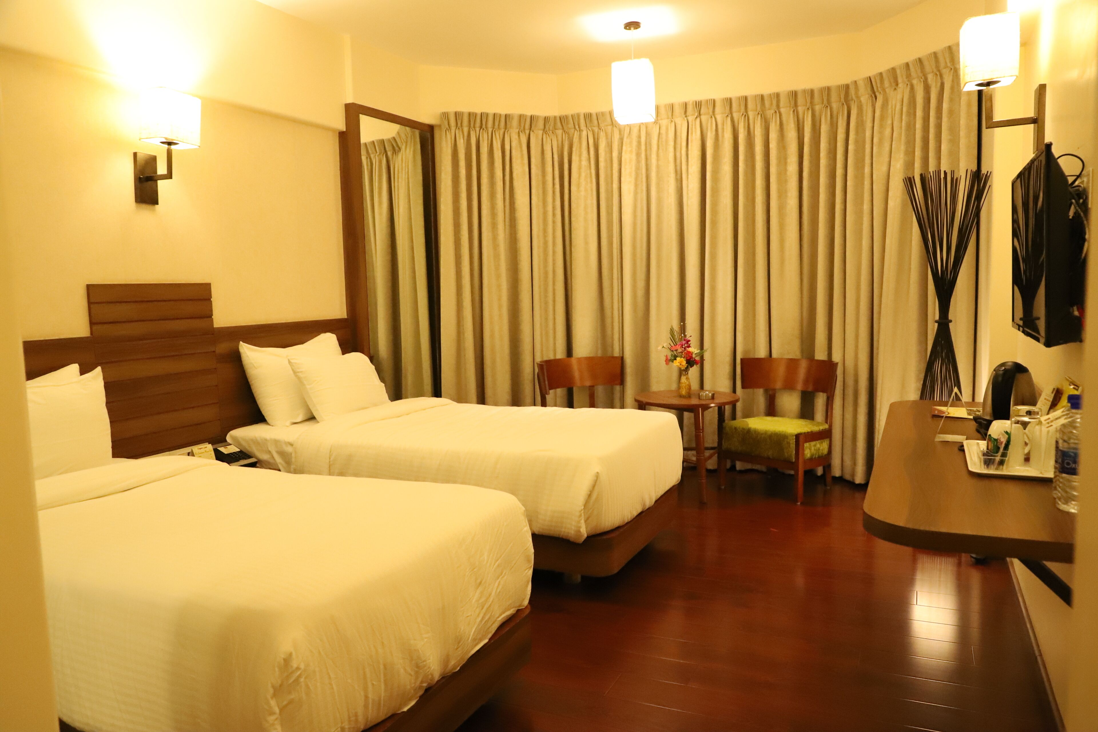 Grand Room, City View | Free WiFi