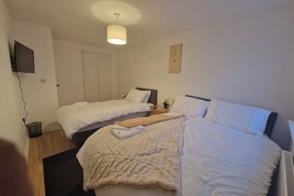 1 Schlafzimmer, Bügeleisen/Bügelbrett, WLAN, Bettwäsche