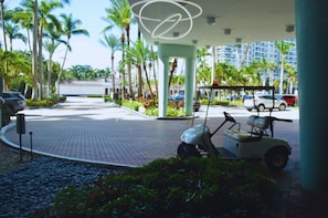 Property grounds - Amazing beachfront condo at Tides on Hollywood Beach Luxury Resort (Hollywood)