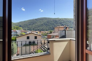 Interior - 5' from Lake Iseo, Your Oasis of Peace (Paratico)