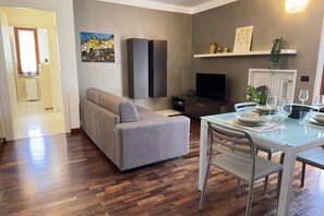 TV - 5' from Lake Iseo, Your Oasis of Peace (Paratico)