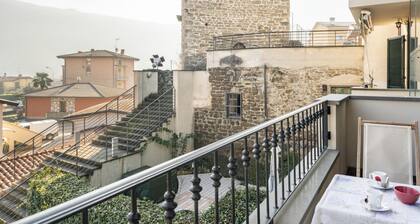 5' from Lake Iseo, Your Oasis of Peace