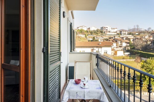 5' from Lake Iseo, Your Oasis of Peace