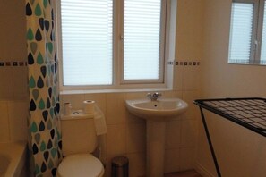 مجففات شعر، مناشف، ورق حمّام