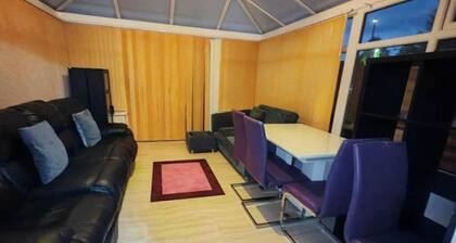 Comfortable Room in Manchester up to 3 guests