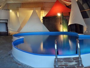 Outdoor pool - Gallery 2 Comfortable Holiday Residence (Stadland)