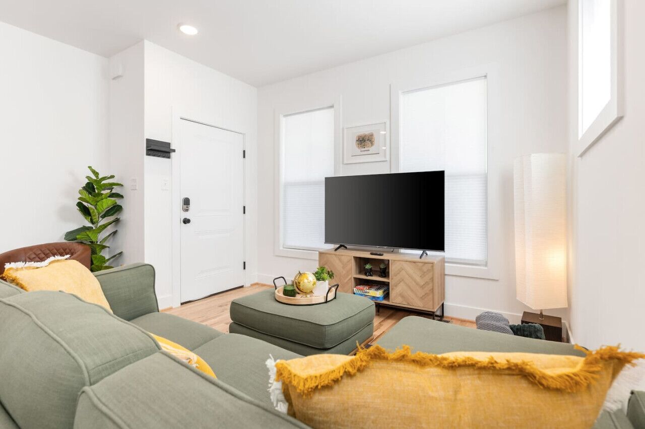 Una Smart TV, libros