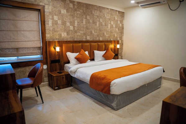 Deluxe Double or Twin Room