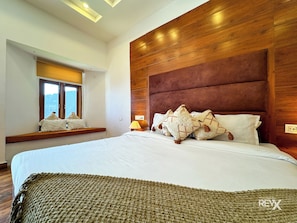 Free WiFi, bed sheets - Hotel Wraveler Inn Mussorrie (Dehradun)