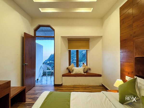 Family Room, Mountain View | Free WiFi, bed sheets - Hotel Wraveler Inn Mussorrie (Dehradun)