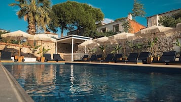 Piscina stagionale all'aperto