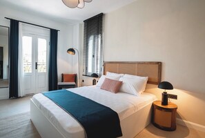 Desk, laptop workspace, free WiFi - The North Wind  (Ayvalik)
