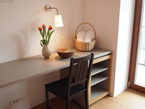 Klassieke kamer, 1 twee- of 2 eenpersoonsbedden, balkon, uitzicht op bergen | Gratis wifi