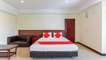 Deluxe Double Room | Minibar, desk, laptop workspace, free WiFi