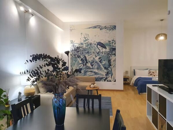 1 habitación, tabla de planchar con plancha, cuna de viaje y wifi 