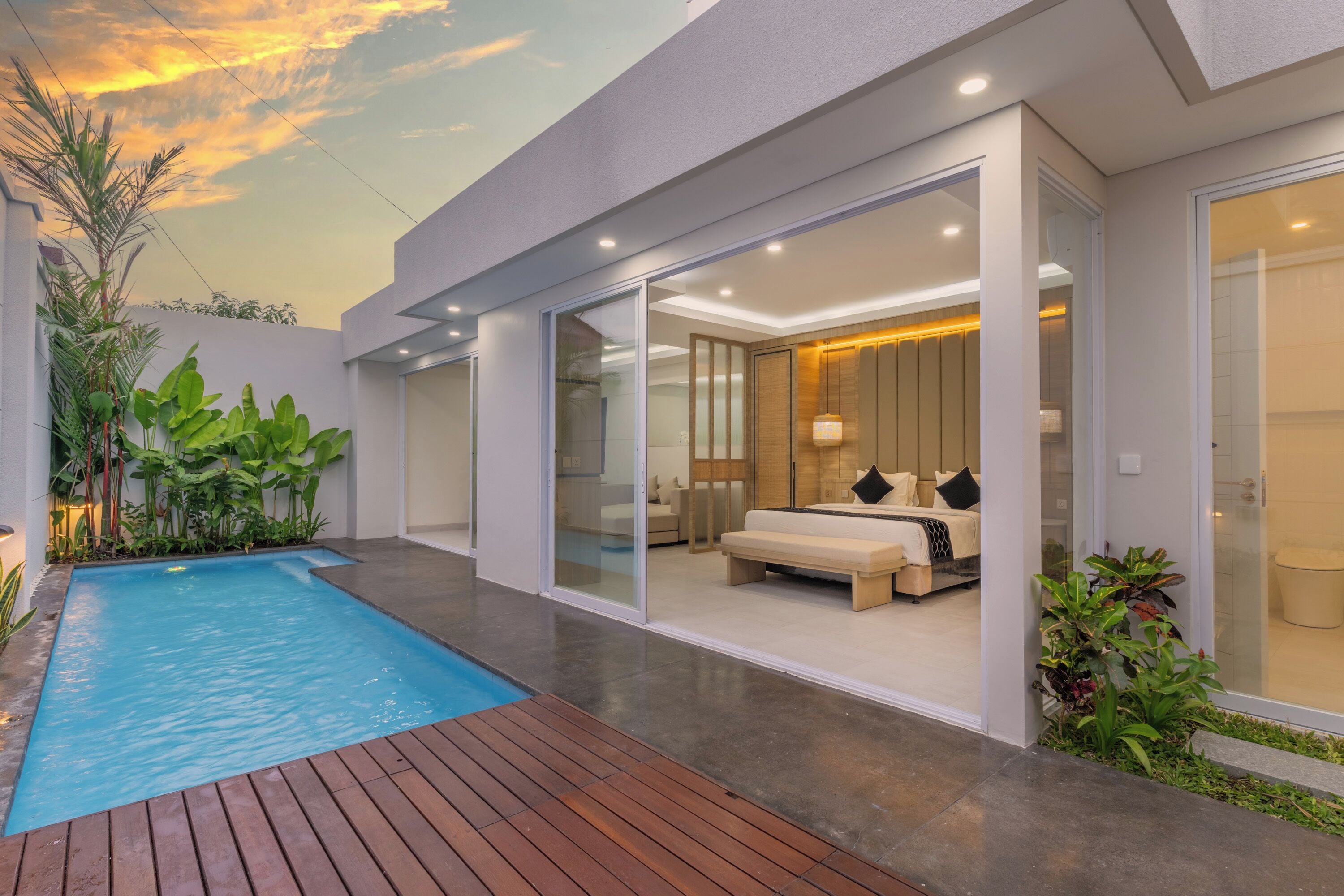 One Bedroom with Private Pool | Living area