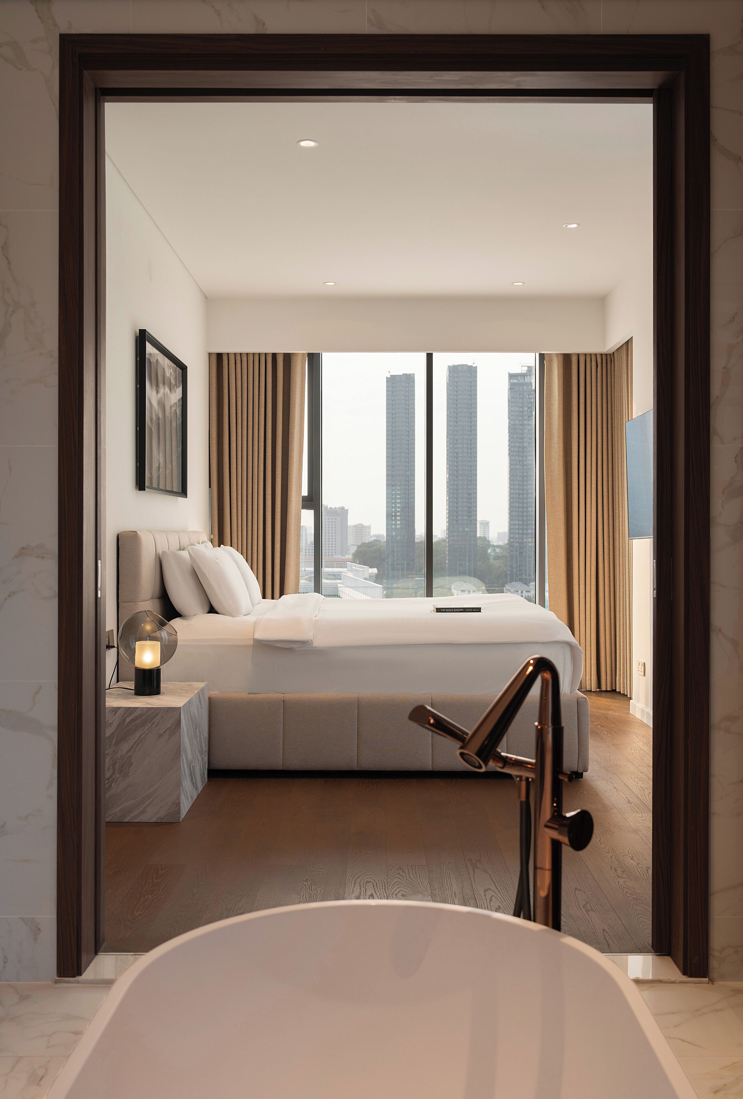 Superior-Apartment, 3 Schlafzimmer, Stadtblick | Badezimmer | Regendusche, Haartrockner, Hausschuhe, Bidet