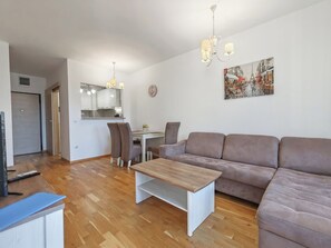 TV - Andrey apartment

 (Budva)