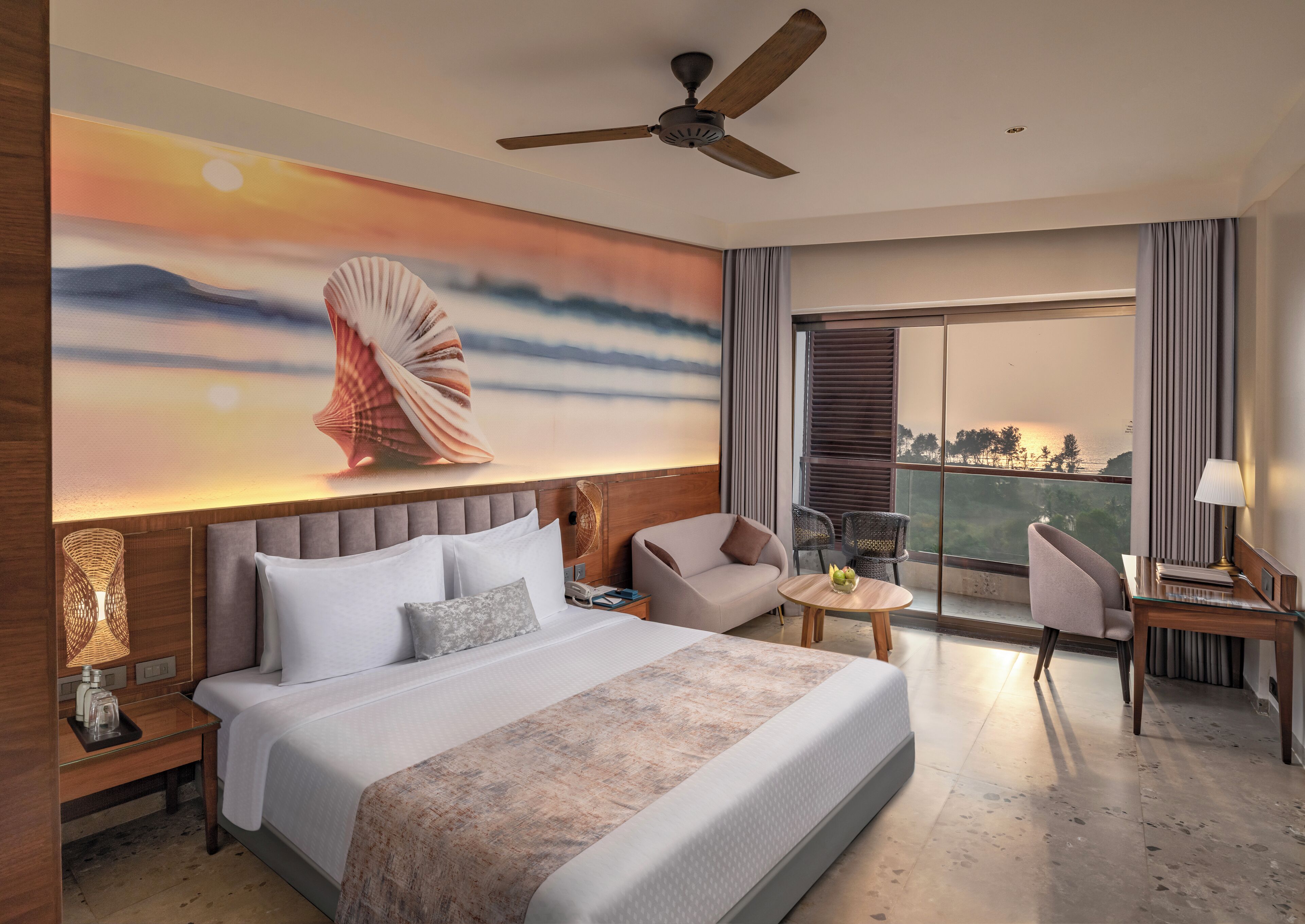 ميني بار وبديكورات فريدة لكل غرفة وطراز فريد لكل وحدة ومكتب