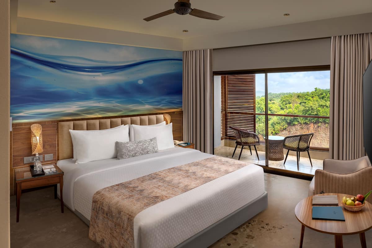 Rom – superior, balkong, sjøutsikt | Minibar, individuelt dekorert, individuelt innredet og skrivebord