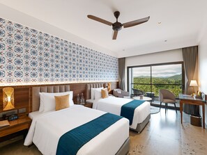 Minibar, décoration personnalisée, ameublement personnalisé, bureau