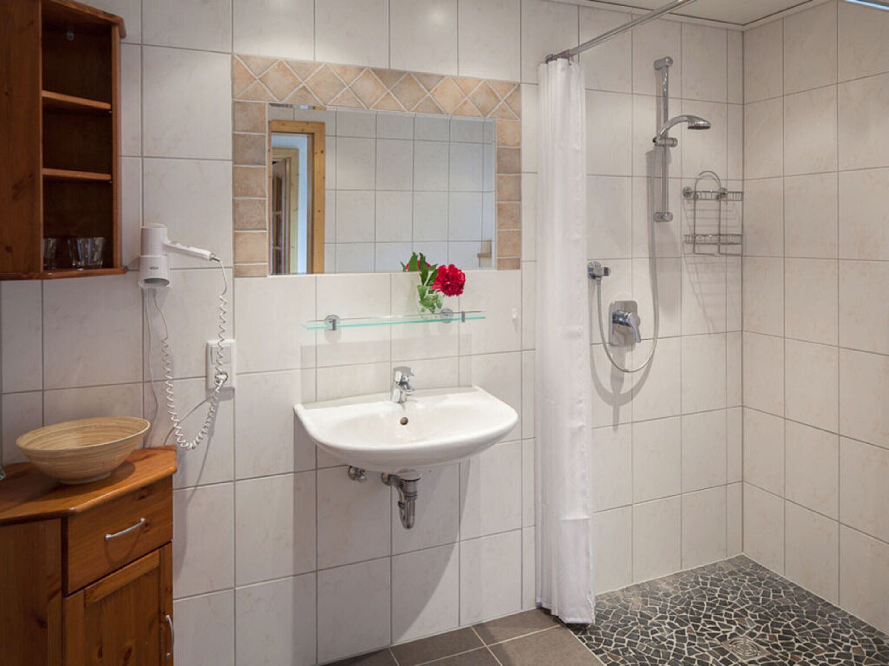 Mobile Home | Bathroom