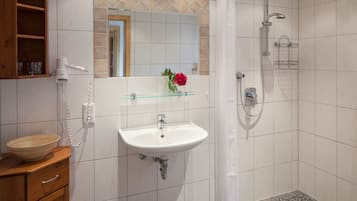 Mobile Home | Bathroom