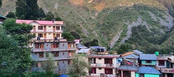 Hotel Anuj Regency 