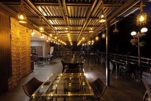 Restaurant - Hotel Park Royale Inn (Dehradun)