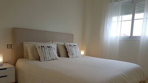 Apartment, 2 Bedrooms, Balcony - Top Floor Apt Close To Duquesa (Manilva)