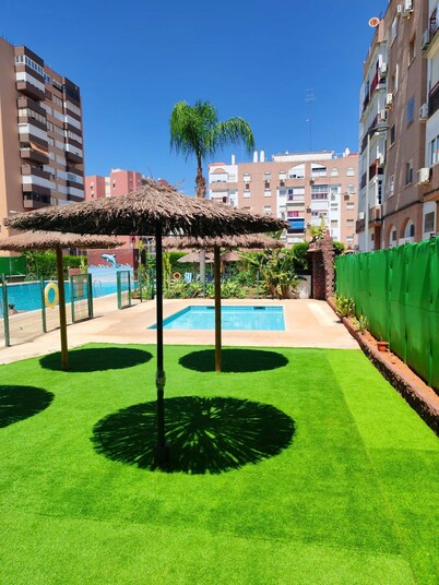 Anfitriones De Glamour - Albor De Sevilla