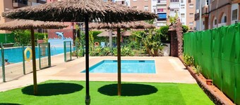 Anfitriones De Glamour - Albor De Sevilla